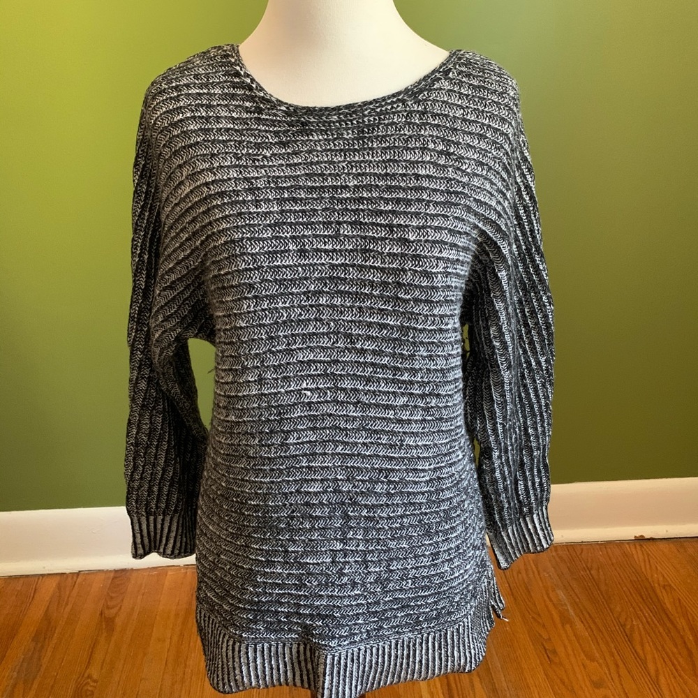 Banana Republic sweater, cotton blend, xs.